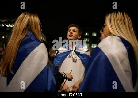 L'Ecosse le jour du vote référendaire George Square. Banque D'Images