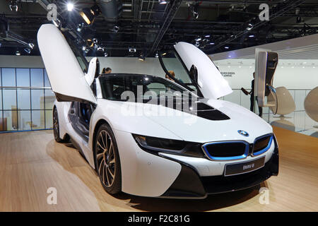 Francfort/M, 16.09.2015 - concept car hybride BMW i8 au stand BMW à la 66e International Motor Show (IAA 2015 Internationale Automobil Ausstellung, IAA) à Francfort/Main, Allemagne Banque D'Images