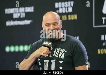 Melbourne, Australie. Le 16 septembre 2015. Le président de l'UFC Dana White parle lors d'une conférence de presse à venir de l'UFC 193 qui aura lieu à l'Etihad Stadium de Melbourne, en Australie sur le 15 novembre 2015. UFC 193 avec un titre va se battre avec les combattants de sexe féminin et est réglée sur le plus grand auditoire de l'histoire du sport avec une participation de 70 000. Credit : Cal Sport Media/Alamy Live News Banque D'Images