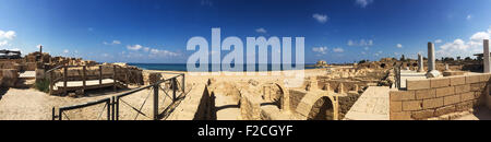 Israël : les fouilles dans le parc national de Césarée, accueil à l'époque hellénistique, romaine et byzantine des découvertes archéologiques de la ville construite par Hérode le Grand Banque D'Images