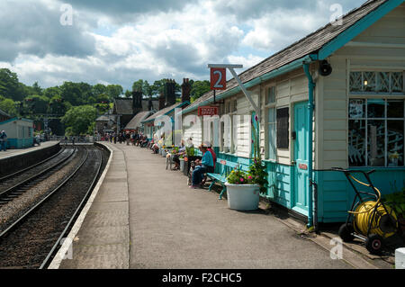 Bâtiments de la station et billetterie à Grosmont Station sur le North Yorkshire Moors Railway, Yorkshire, Angleterre, Royaume-Uni Banque D'Images