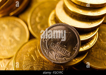 Pièces en or aux couleurs russes isolated on white Banque D'Images