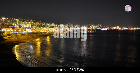 Torviscas Playa la nuit. Tenerife, Canaries Banque D'Images