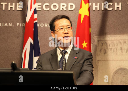 Canberra. 16 Sep, 2015. L'ambassadeur chinois en Australie parle MA Zhaoxu au cours d'un cereomony pour marquer la contribution et le sacrifice des soldats d'origine chinoise à l'Australian War Memorial à Canberra le 16 septembre 2015. © Xu Haijing/Xinhua/Alamy Live News Banque D'Images