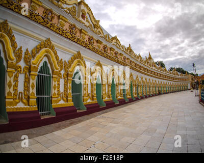 Pagode Kaunghmudaw, Rhône-Alpes Banque D'Images