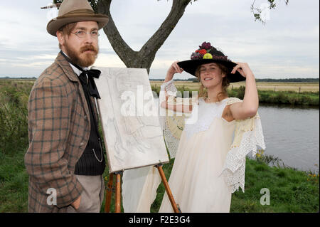 Lilienthal, Allemagne. 16 Sep, 2015. Albrecht acteurs Schuch comme Otto Modersohn et Paula Modersohn-Becker Carla Juri que font peser sur l'ensemble du film de cinéma "Paula" en Allemagne, Worpswede, 16 septembre 2015. Le film est basé sur la vie de l'artiste Paula Modersohn-Becker qui vivait à Worpswede au début du xxe siècle- Le film sera dans les cinémas de l'automne 2016. Photo : Ingo Wagner/dpa/Alamy Live News Banque D'Images