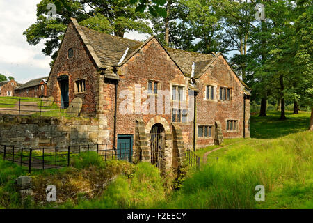 Le moulin à eau de Dunham Massey Hall près de Altrincham, Trafford, Greater Manchester County et autrefois dans le Cheshire. Banque D'Images