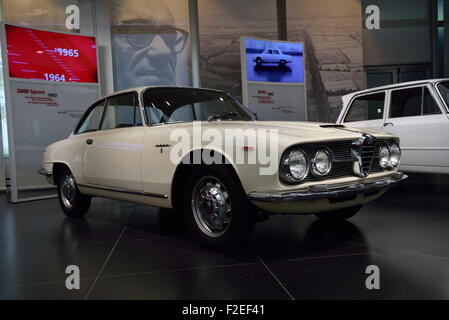 1962 Alfa Romeo 2600 Sprint à la musée Alfa Romeo à Arese. Banque D'Images