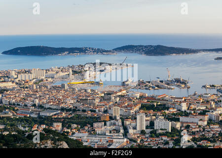 Toulon (sud-est de la France) : le port naturel Banque D'Images