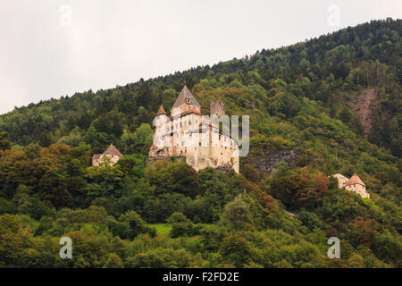 Vue de Castel forte dans la montagne, Trentin Haut Adige Banque D'Images