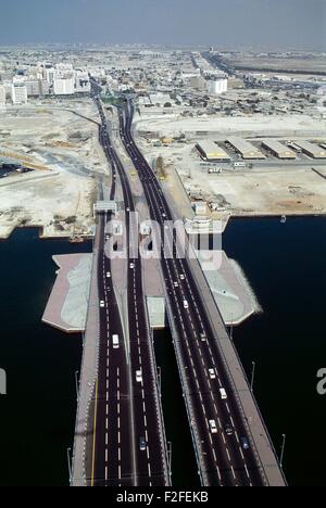 Dubai et Dubai Creek dans les années 1990, avant le grand boom de développement. Banque D'Images