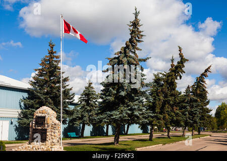 La rue principale déserte dans la municipalité de castor des prairies en Alberta, Canada Banque D'Images