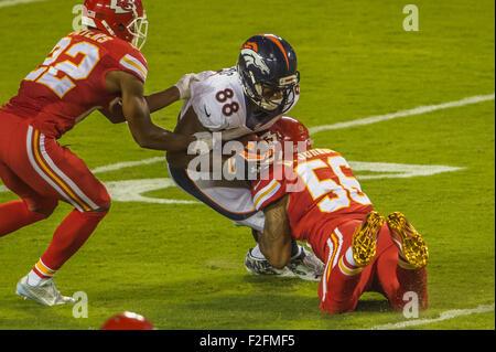 Kansas City, Missouri, États-Unis. 17 Septembre, 2015.Denver Broncos WR # 88 Demaryius Thomas en action au cours de la NFL football match entre les Chiefs de Kansas City et les Denver Broncos au Arrowhead Stadium de Kansas City, Missouri. Credit : Cal Sport Media/Alamy Live News Banque D'Images