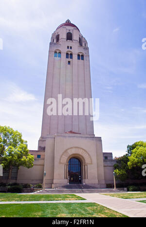 La tour Hoover à l'Université de Stanford, un jour ensoleillé Banque D'Images