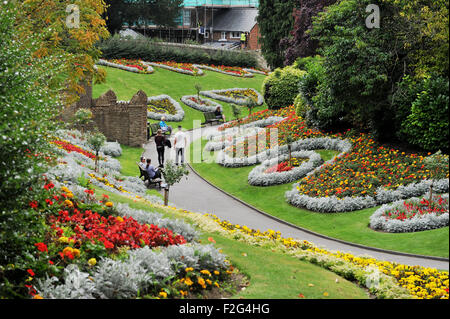 Guildford Surrey UK - Alice au Pays des Merveilles jardins à thèmes dans le parc du Château Banque D'Images