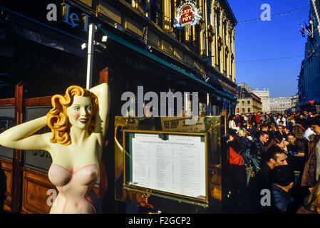Les restaurants sur place rihour. La Grand Place. Lille. La France. L'Europe Banque D'Images