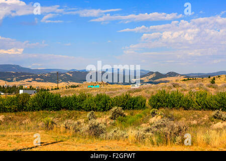 Les plaines d'armoise du Montana, l'État surnommé 'Big Sky Country' pour une raison.... Banque D'Images