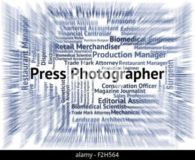 Photographe de presse indiquant rédacteur de copie et l'emploi Banque D'Images