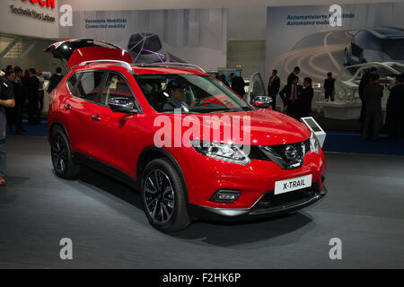 Salon international de l'automobile de Francfort (IAA) 2015. Nissan X-Trail Banque D'Images