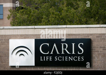 Un logo affiche à l'extérieur du siège de Caris Life Sciences à Irving au Texas le 13 septembre 2015. Banque D'Images