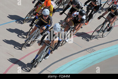 Colorado Springs, Colorado, États-Unis. 19 Sep, 2015. Women's course scratch à la qualification USA Vélo Collegiate Voie Championnats Nationaux, United States Olympic Training Center vélodrome, Colorado Springs, Colorado. Credit : csm/Alamy Live News Banque D'Images