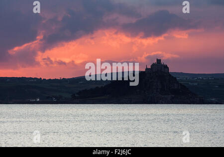 Lever et St Michael's Mount Banque D'Images