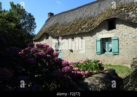 Chaumières traditionnelles à Kerhinet, Parc naturel regional de Briere, Guerande, Loire Atlantique, France, Europe Banque D'Images