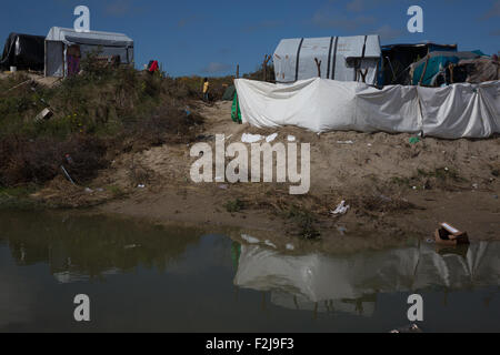 Calais, France. 19 Septembre, 2015. Dans des conditions déplorables pour les réfugiés dans 'la Jungle' camp à Calais : Crédit photographique à vue/Alamy Live News Banque D'Images