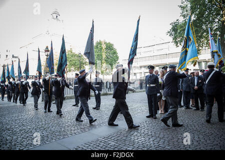 Londres, Royaume-Uni. 20 Septembre, 2015. Les anciens combattants, au service du personnel militaire et vous assister à la bataille d'Angleterre Service de remerciement à Church House, Westminster Crédit : Guy Josse/Alamy Live News Banque D'Images
