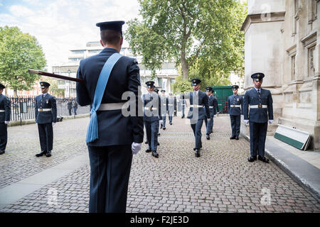 Londres, Royaume-Uni. 20 Septembre, 2015. Les anciens combattants, au service du personnel militaire et vous assister à la bataille d'Angleterre Service de remerciement à Church House, Westminster Crédit : Guy Josse/Alamy Live News Banque D'Images