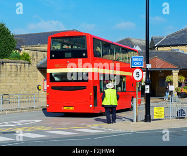 La gare routière de bus à Otley, West Yorkshire, England UK Banque D'Images