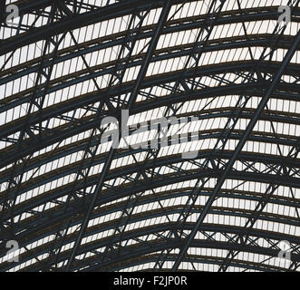 Abstract metal en acier garde-corps londres englan et l'arrière-plan Banque D'Images