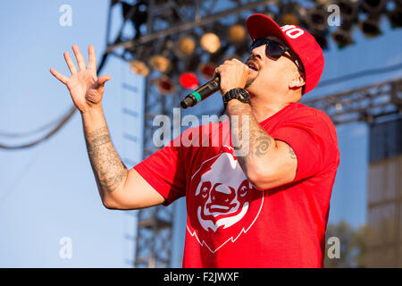 Chicago, Illinois, USA. 13 Sep, 2015. Le rappeur B-REAL de Cypress Hill effectue live pendant Riot Fest à Douglas Park à Chicago, Illinois © Daniel DeSlover/ZUMA/Alamy Fil Live News Banque D'Images