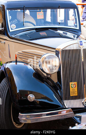 Milan, ITALIE - MAI, 25 : Vue de l'ancienne voiture le 25 mai 2014 Banque D'Images