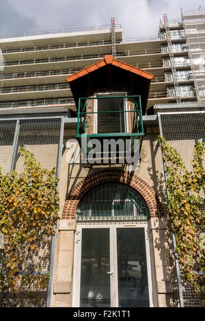 Paris, France, gros plan, détail, nouveaux immeubles d'appartements écologiques, dans un projet d'architecture moderne, quartier, Eco-quartier Clichy-Batignolles, Banque D'Images