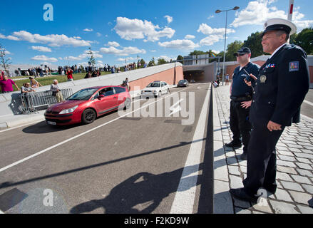 L'ouverture de la 6-km-long tunnel Blanka, dont la construction a duré huit ans et coûté 43 milliards de couronnes, à Prague, en République tchèque, le 19 septembre 2015. (CTK Photo/Vit Simanek) Banque D'Images