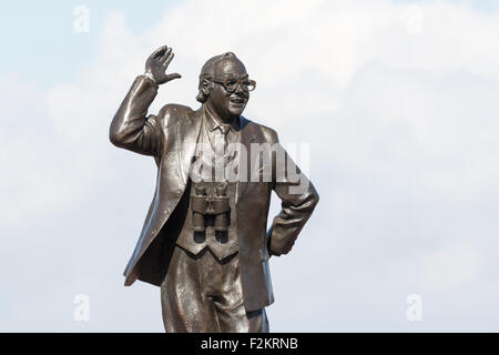 Un beau jour de septembre à Morecambe, avec la statue Eric Morecambe Banque D'Images