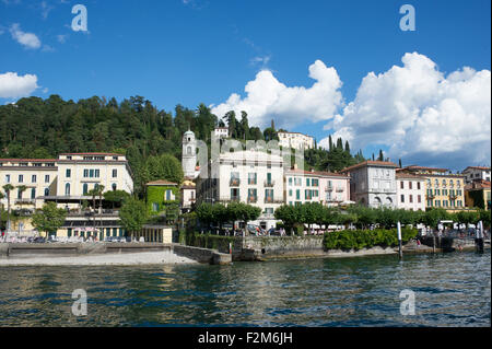 Ville historique au bord du lac de Bellagio Lac de Côme Italie Lombardie Banque D'Images