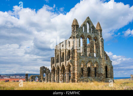 Ruines de l'abbaye de Whitby Whitby, North Yorkshire Angleterre Grande-bretagne UK GB EU Europe Banque D'Images