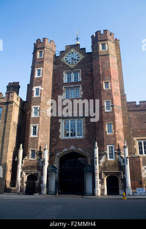 St James's Palace résidence officielle du Prince de Galles à Londres Angleterre Royaume-uni Banque D'Images