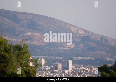 Le mont Hymette, Athènes, Grèce, connu localement sous le nom de 'crazy mountain' (Trellós Trellóvouno /) Banque D'Images