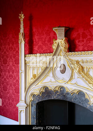 Cheminée Sculptée en pierre de Portland, LE GRAND NORD BEDCHAMBER. Strawberry Hill House, London, Royaume-Uni. Architecte : Ho Banque D'Images