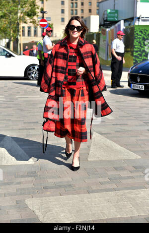 Blogger Ella Catliff marche sur la rue lors de la London Fashion Week - 20 Sept 2015 - Photo : Manhattan piste/Céline Gaille ***pour un usage éditorial uniquement*** Banque D'Images