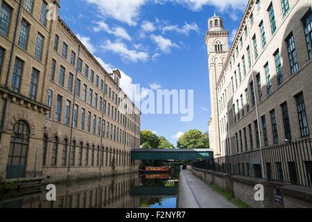 Moulin à sel à Saltaire, Bradford, West Yorkshire, Angleterre. Ian Hinchliffe / Alamy Banque D'Images