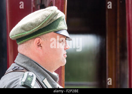 Un reenactor lors de la guerre des années 40 week-end sur la Great Central Railway Banque D'Images