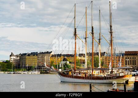 Helsinki, Finlande. Voiliers dans le port de Pohjoissatama, Helsinki. Banque D'Images