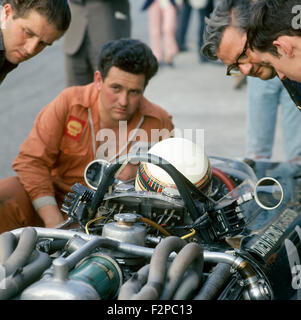 Jackie Stewart et BRM 1960 mécanique Banque D'Images