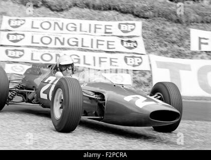 Lorenzo Bandini dans une Ferrari 312 GP de France à Rouen 1964 Banque D'Images