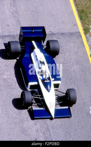 Riccardo Patrese dans une Brabham BT56 au GP de Saint-Marin 1987 Banque D'Images