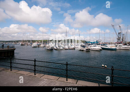 Le port de Falmouth comme vu de la découverte Quay Falmouth Cornwall England UK Banque D'Images